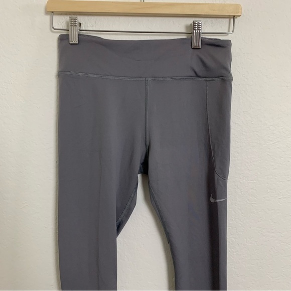 NWT NIKE Fast Tight Fit Mid Rise Full Length Logo Leggings Gray Sz M Mesh Leg - Picture 17 of 17